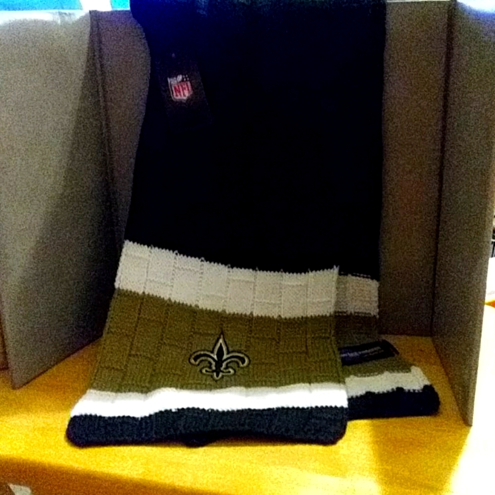 NFL SAINT LOUIS SAINTS FOOTBALL SCARF